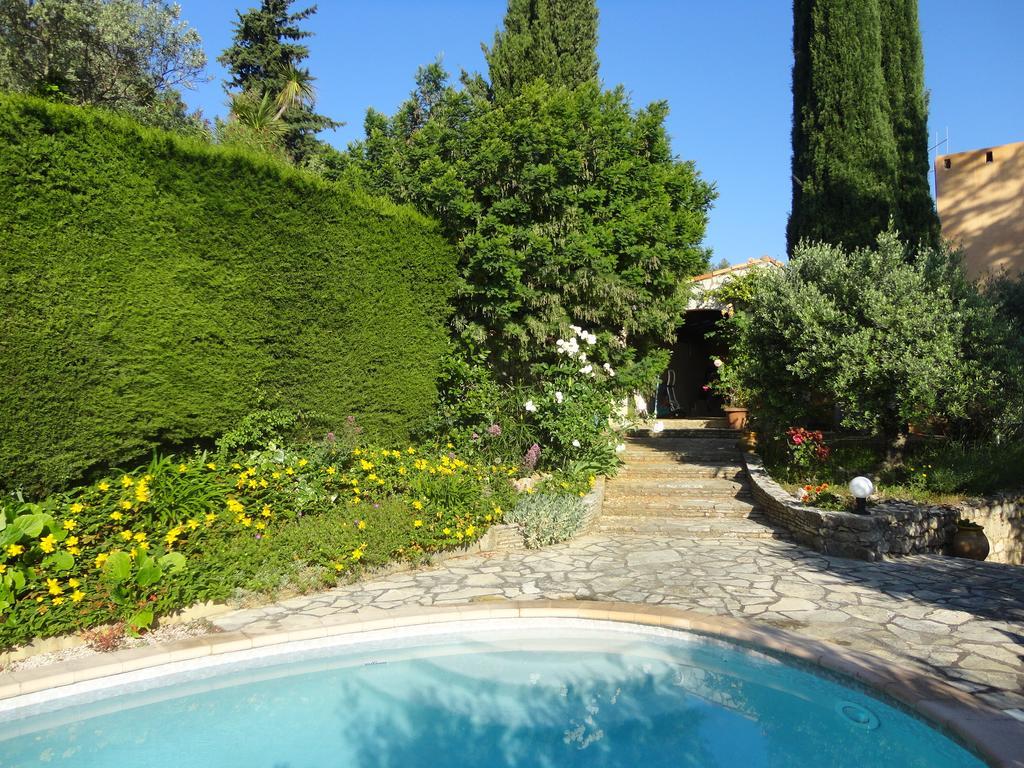 B&B Chez Max Figanières Exterior foto